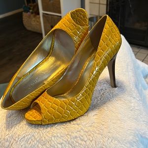 Nine West Peep Toe High Heels size 10